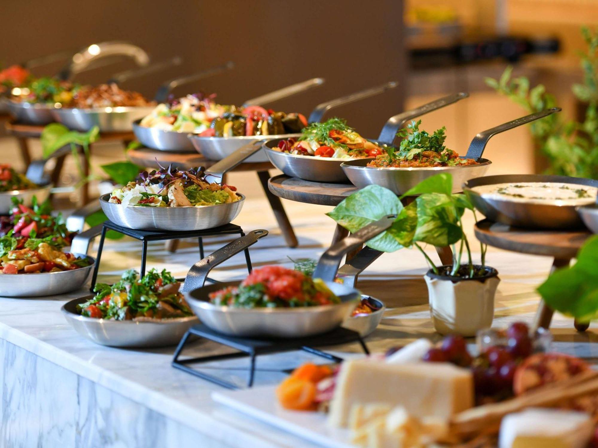 Novotel Riyadh Sahafa Bagian luar foto
