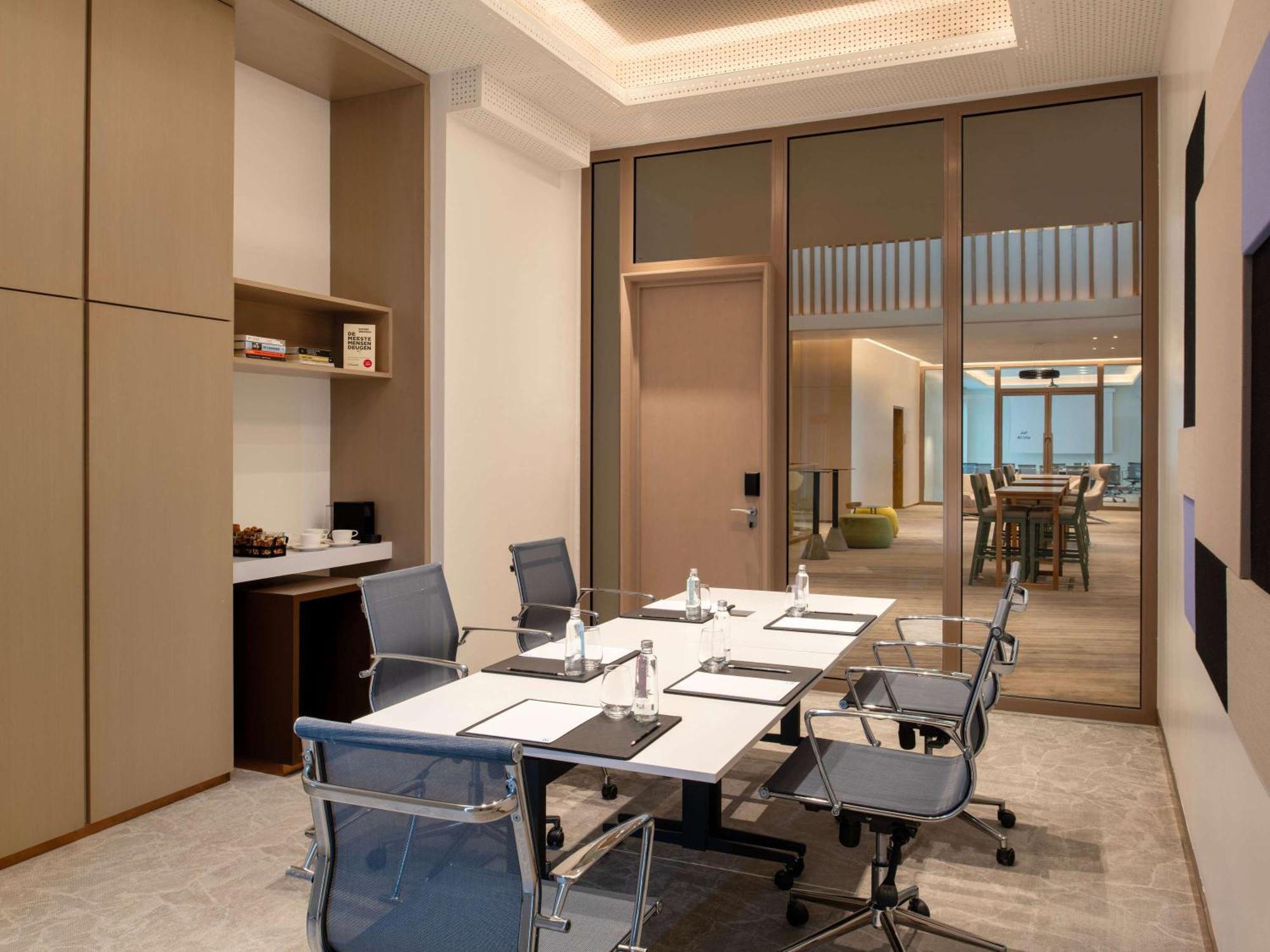 Novotel Riyadh Sahafa Bagian luar foto