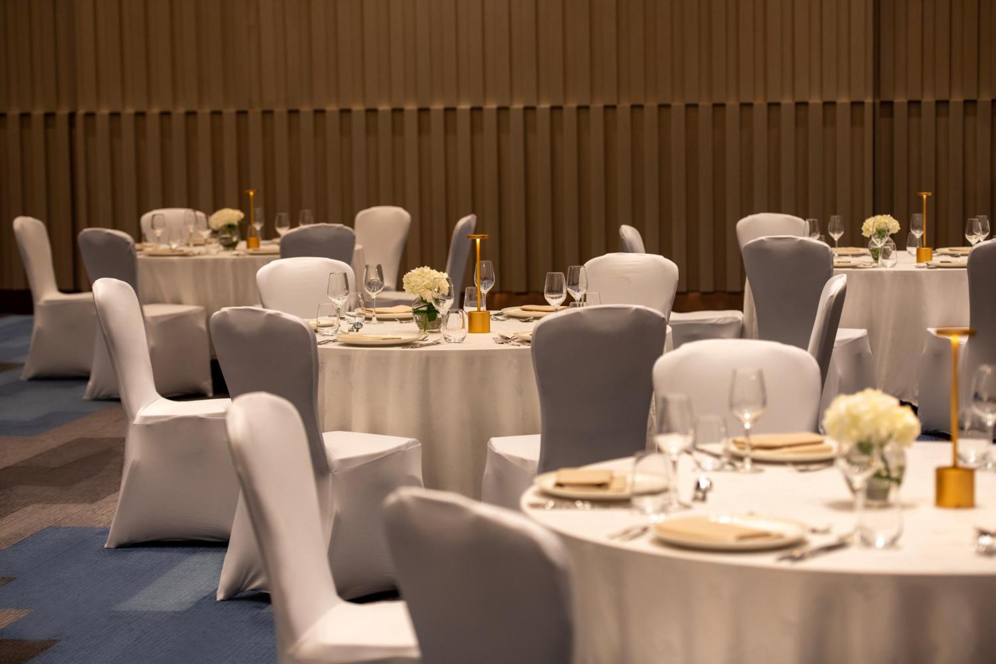 Novotel Riyadh Sahafa Bagian luar foto