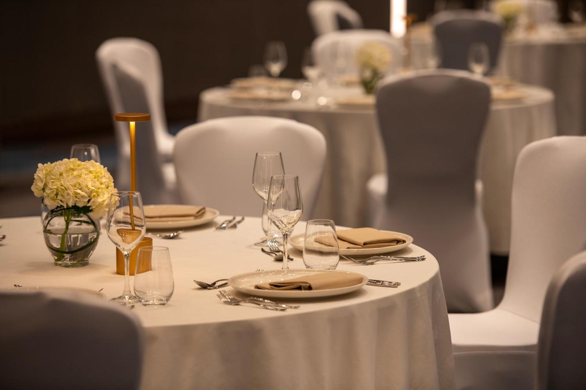Novotel Riyadh Sahafa Bagian luar foto