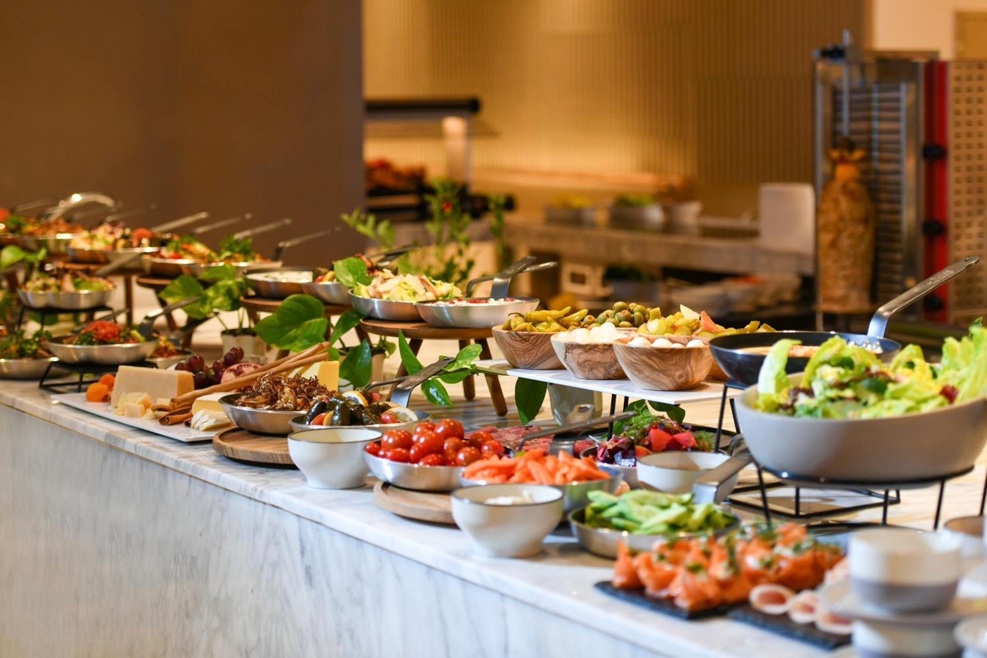 Novotel Riyadh Sahafa Bagian luar foto